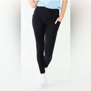 SO by Kohl’s Black 7/8 Leggings with Side Pockets Size Large NWOT